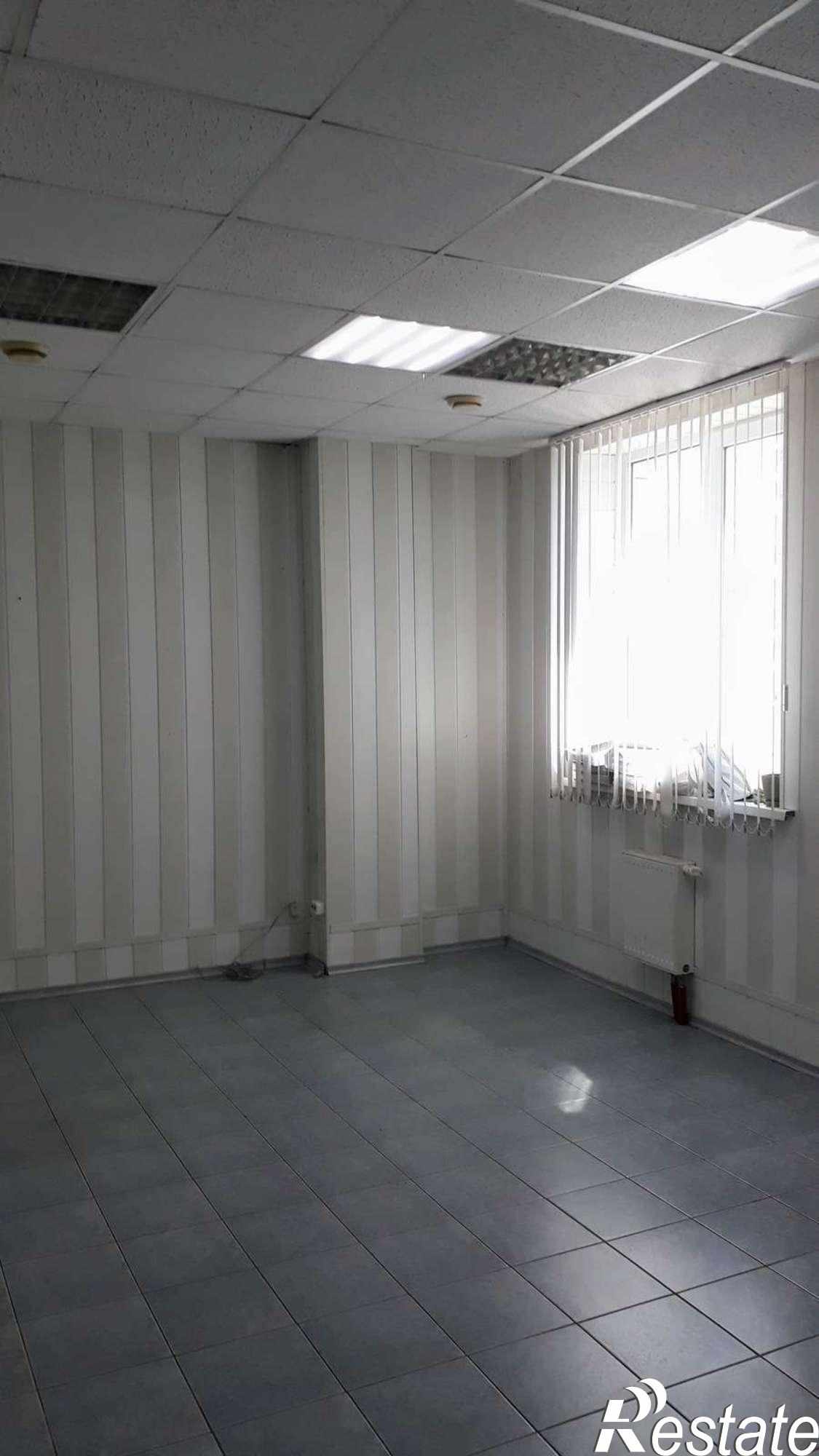 Купить офис, помещение под офис за 2 400 000 рублей на Свято-Троицкий бульвар, 17