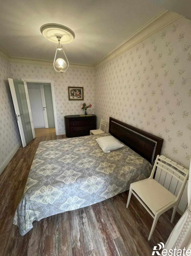 2-комн квартира Российская ул, 25