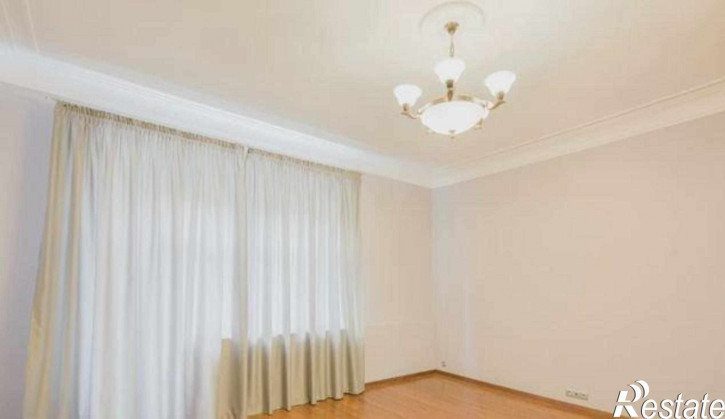 2-комн квартира в новом доме улица Жмайлова, 4Г