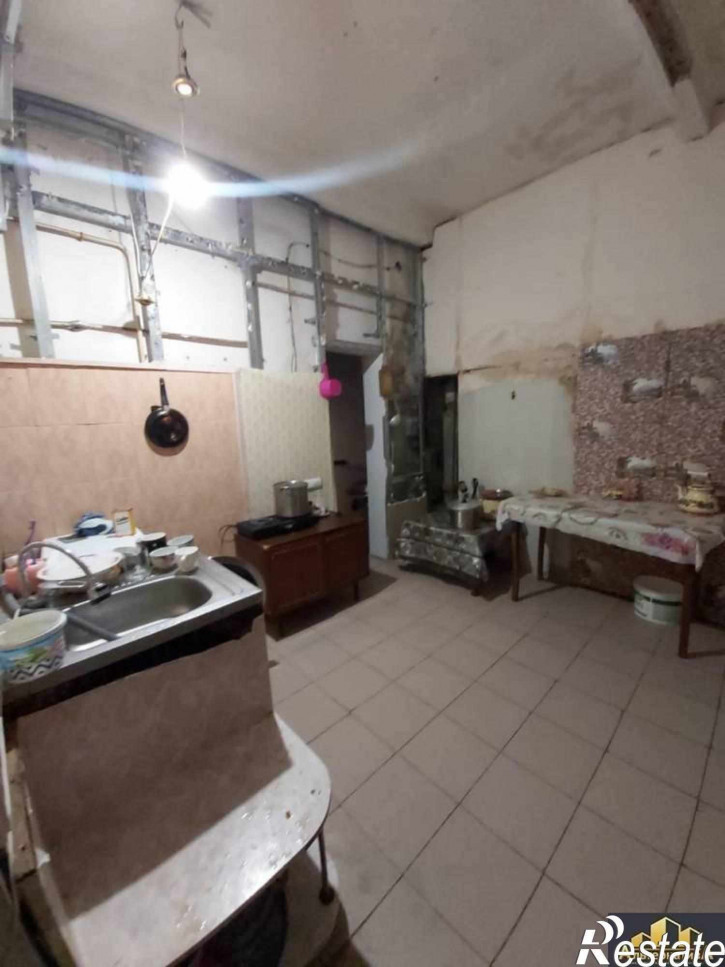 3-комн квартира Велинградская ул.