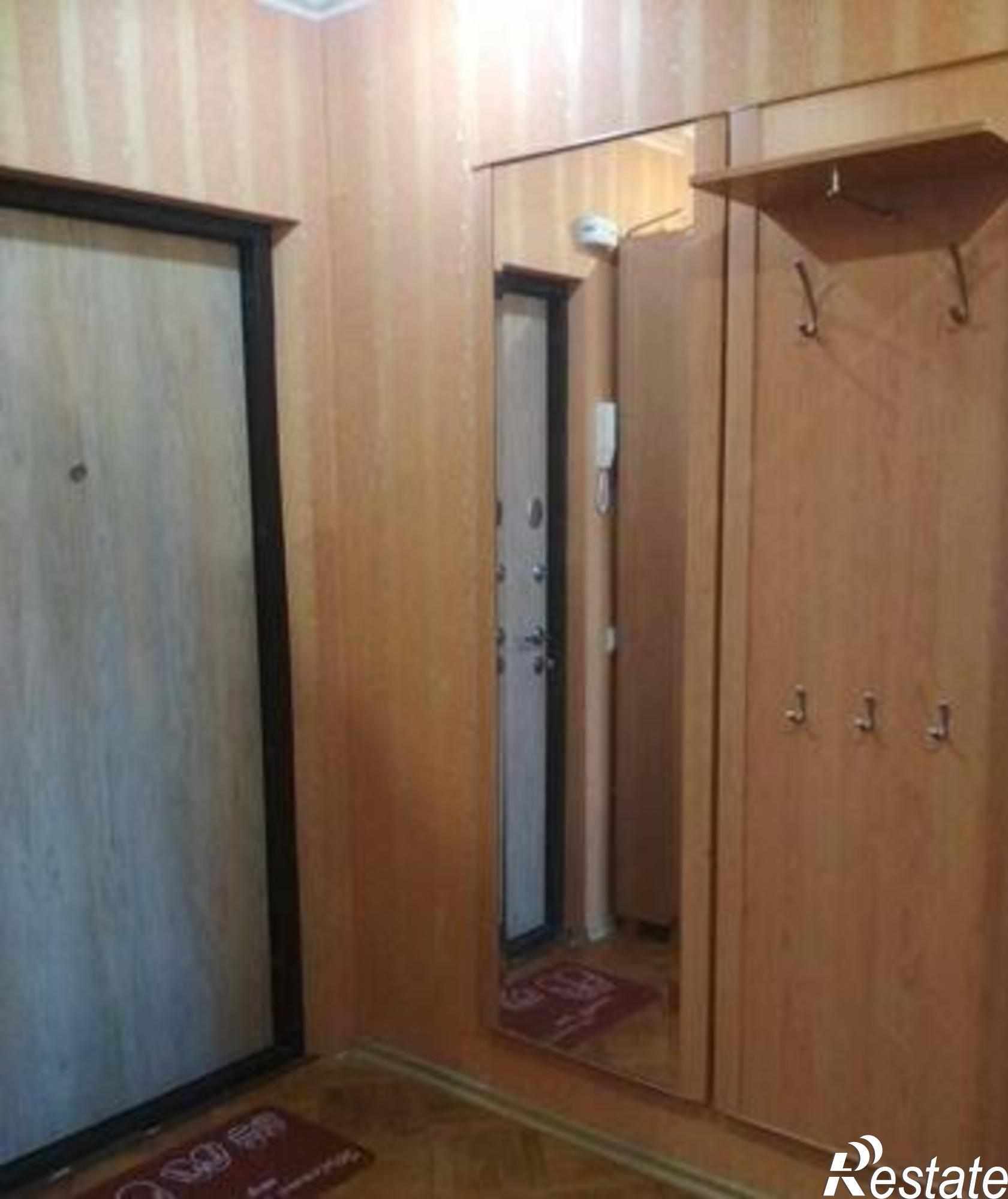 Купить квартиру за 2 400 000 рублей на улица Пацаева, 15/1