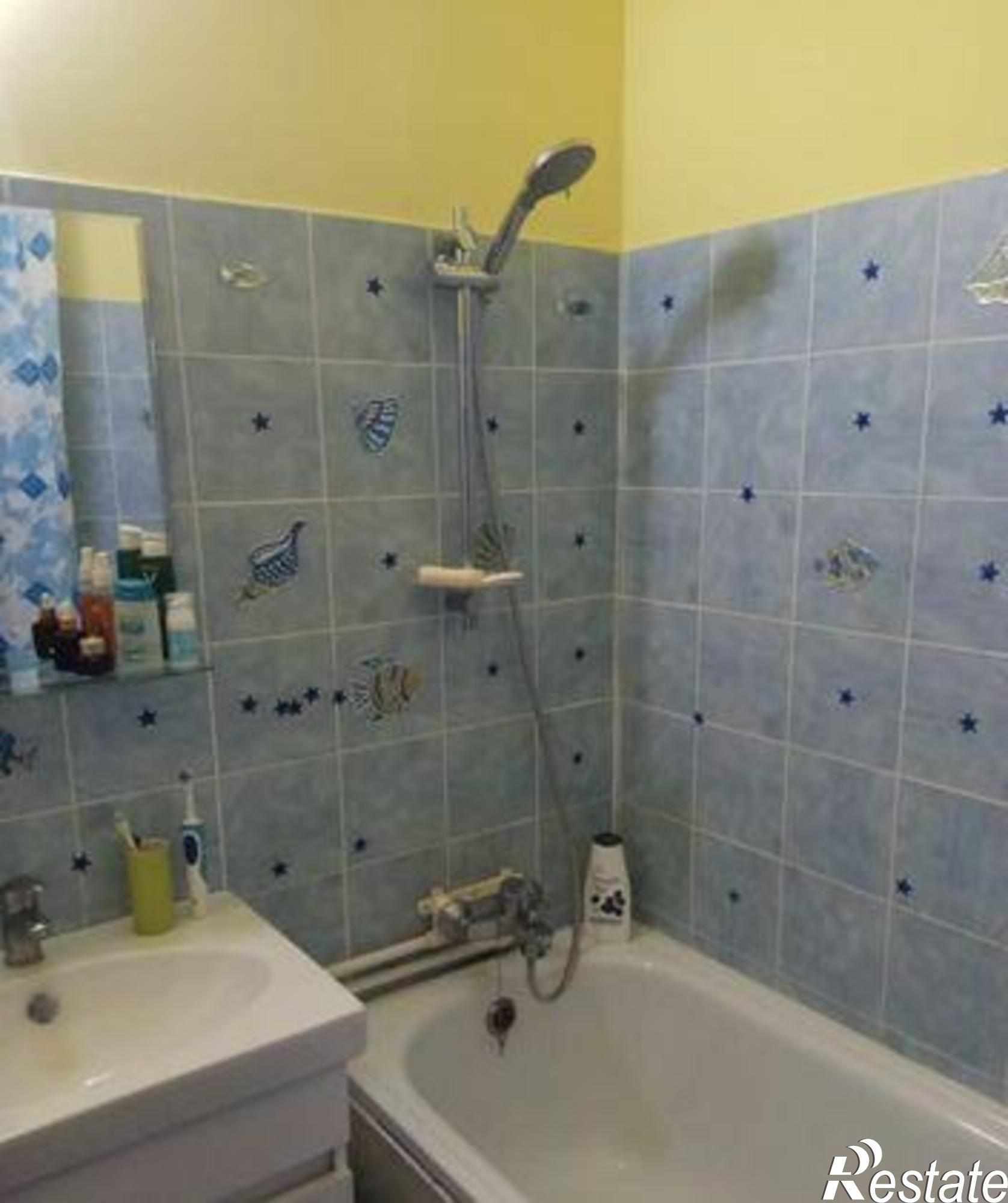 Купить квартиру за 2 910 000 рублей на улица Жданова, 3