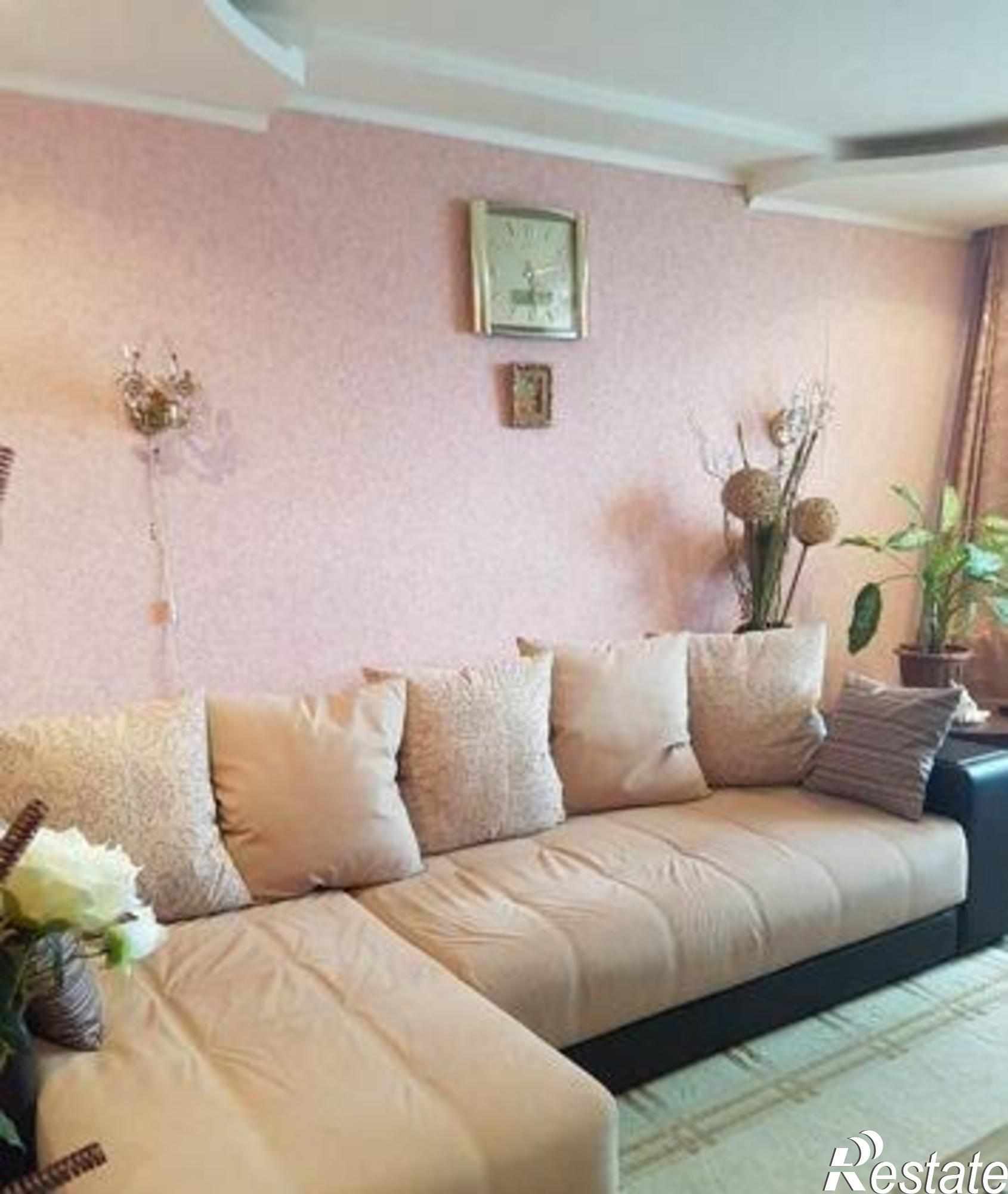 Купить квартиру за 4 890 000 рублей на Батуринская улица, 10