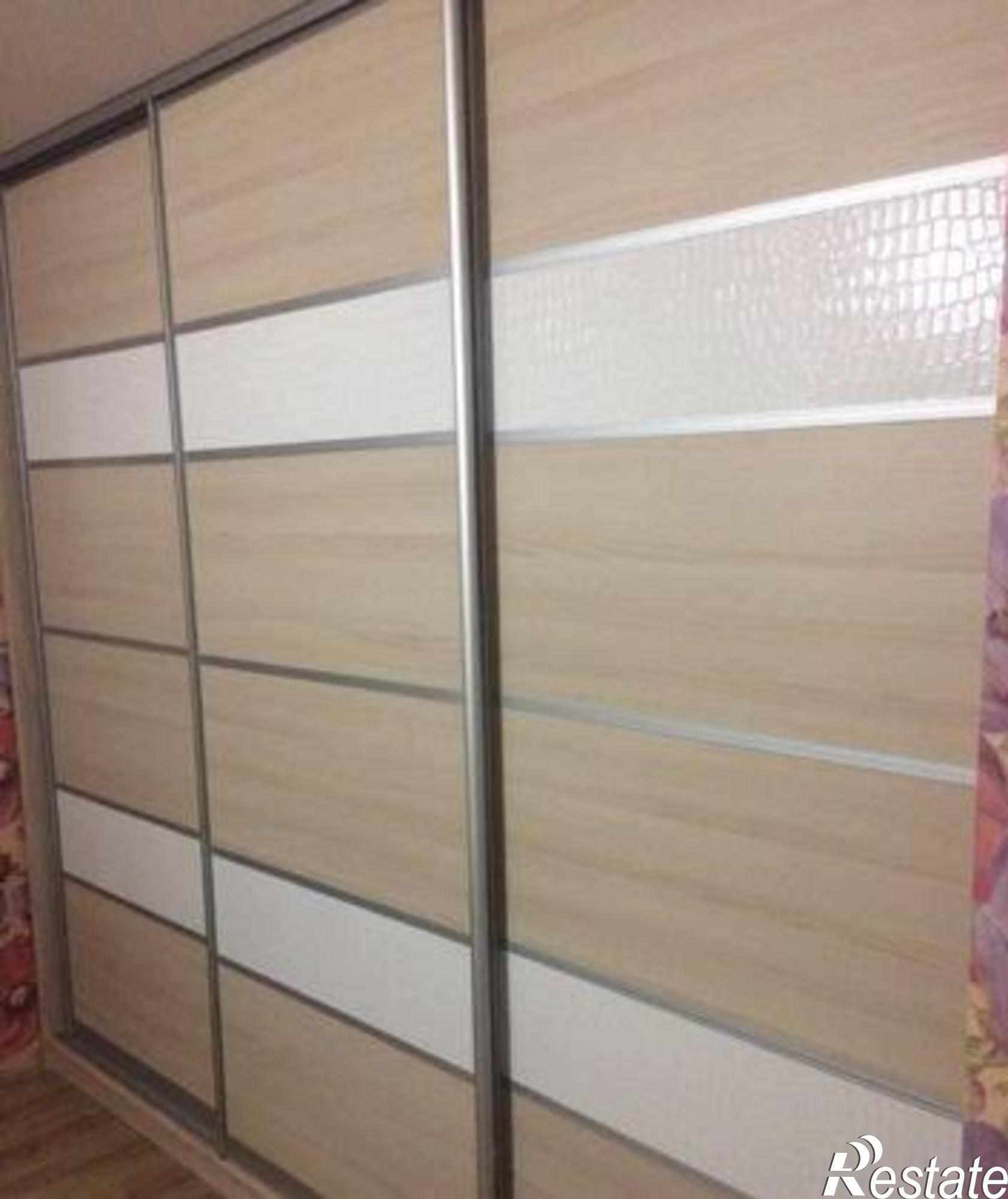 Купить квартиру за 2 300 000 рублей на проспект Стачки, 221