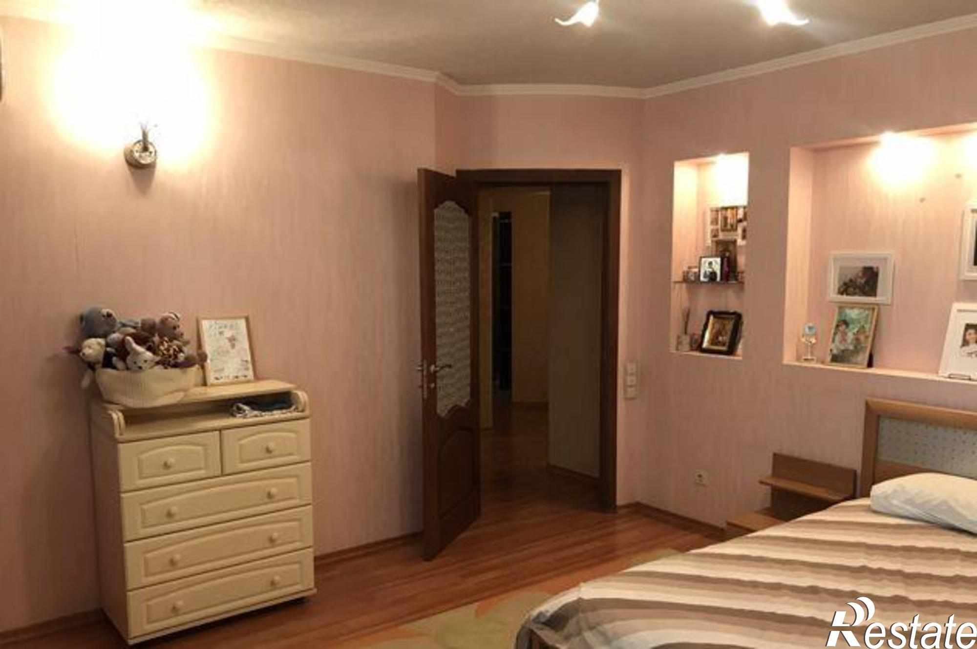 Купить квартиру за 6 010 000 рублей на улица Жмайлова, 6