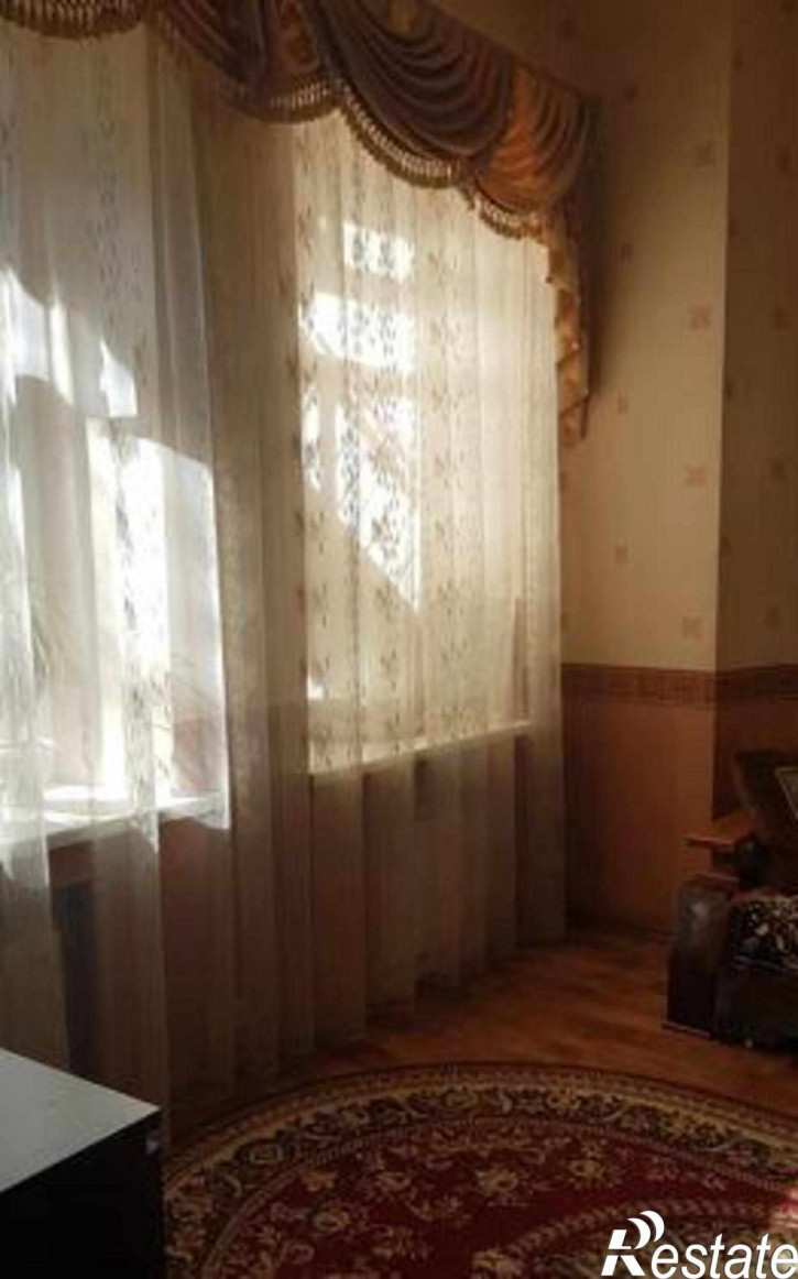2-комн квартира Социалистическая улица, 220