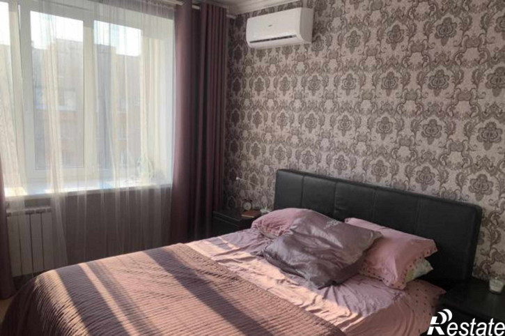 3-комн квартира улица Вересаева, 103/4