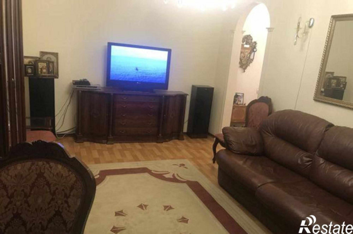 2-комн квартира улица Малиновского, 70