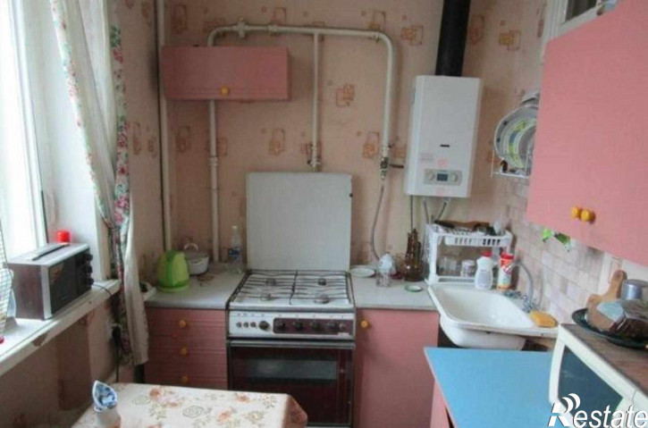2-комн квартира улица Серафимовича, 40