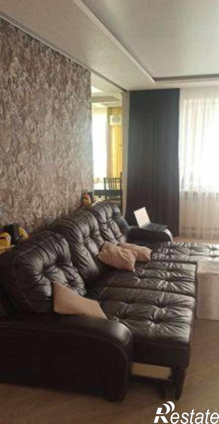 2-комн квартира Орбитальная улица, 90