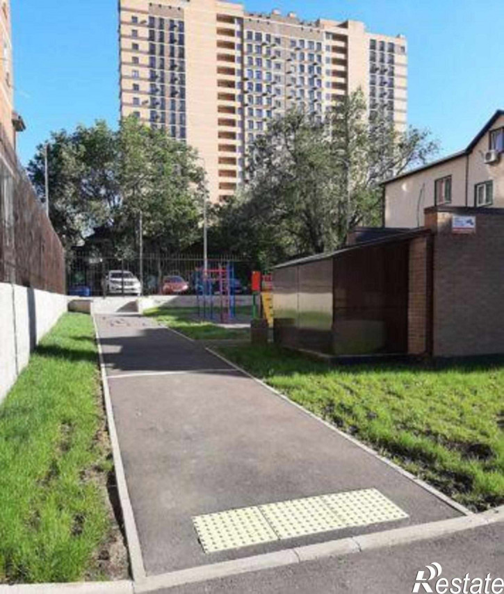 2-комн квартира улица Черепахина, 212