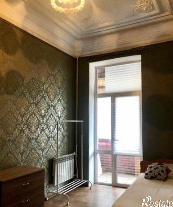 4-комн квартира улица Станиславского, 65