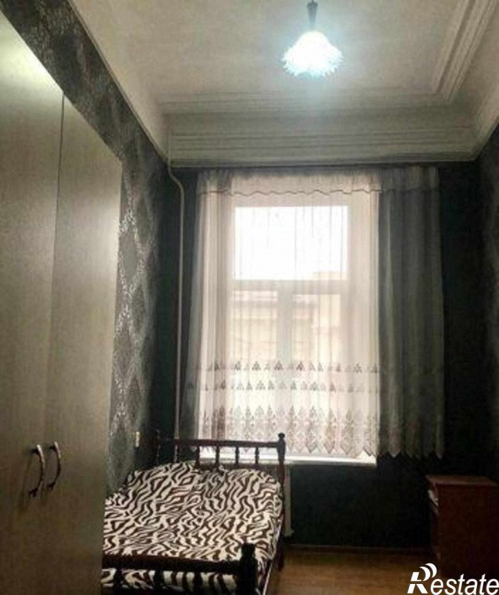 4-комн квартира улица Станиславского, 65