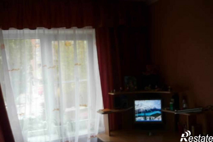 4-комн квартира улица Миронова, 1