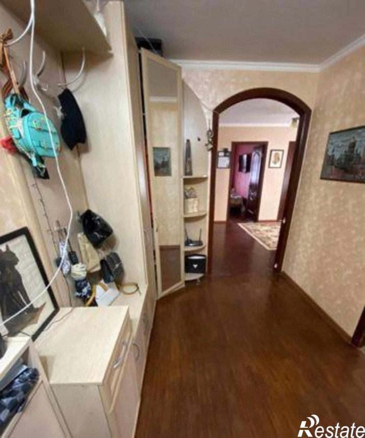 4-комн квартира улица Зорге, 48/1