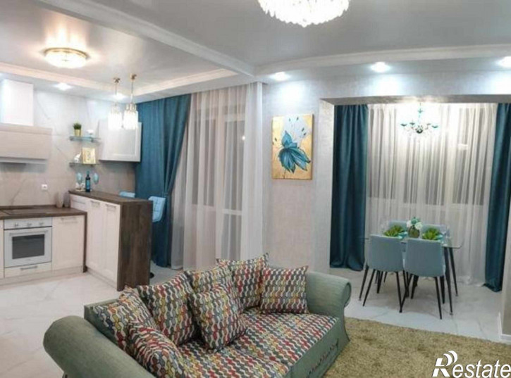 3-комн квартира проспект Горшкова, 6А