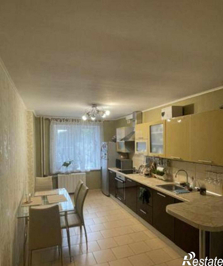 2-комн квартира улица 339-й Стрелковой Дивизии, 19