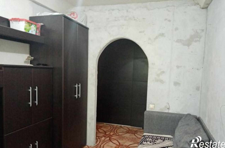 3-комн квартира улица Оганова, 15