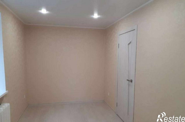 2-комн квартира улица Ларина, 4