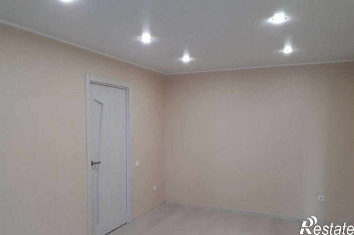 2-комн квартира улица Ларина, 4