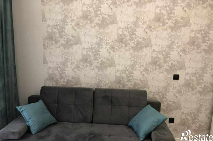 3-комн квартира улица Ерёменко, 110с2
