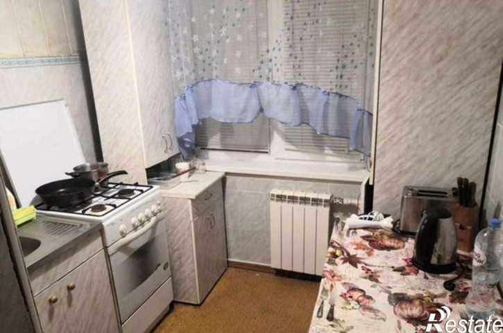 3-комн квартира улица Капустина, 22/3