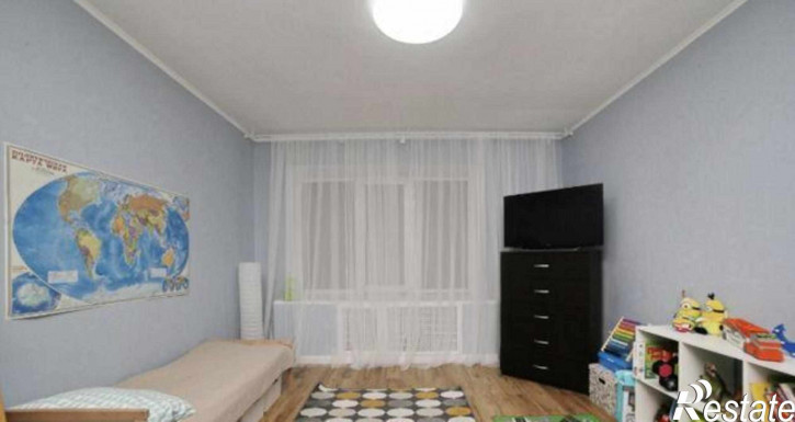 3-комн квартира улица Труда, 18