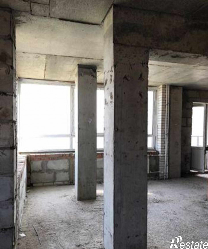 3-комн квартира в новом доме бульвар Комарова, 16/5