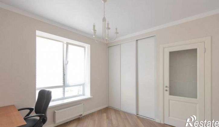3-комн квартира улица Алексея Русова, 1В