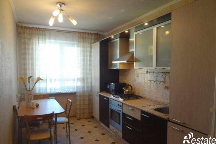 3-комн квартира улица Ерёменко, 50/2