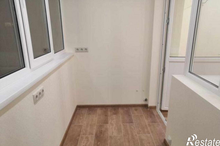 2-комн квартира улица Шаповалова, 1Вс1