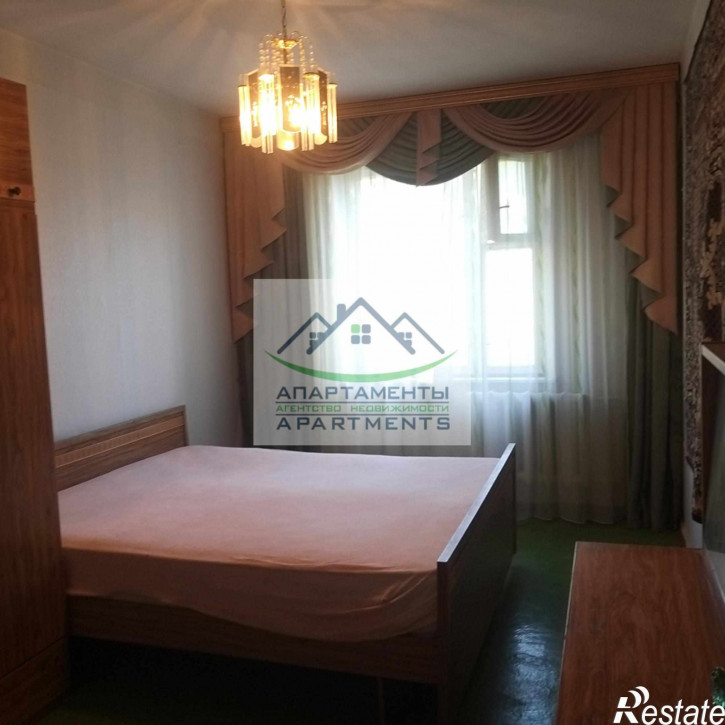 4-комн квартира Крайнего ул, 4