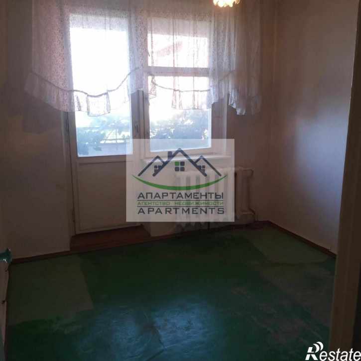 4-комн квартира Крайнего ул, 4
