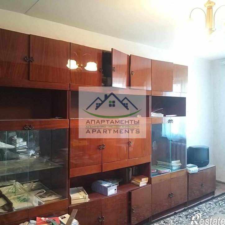 4-комн квартира Крайнего ул, 4