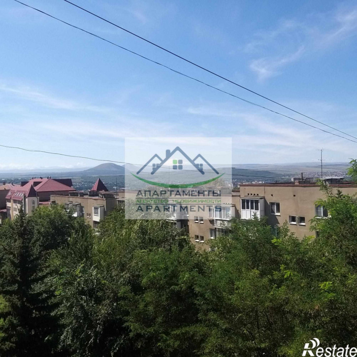 4-комн квартира Крайнего ул, 4