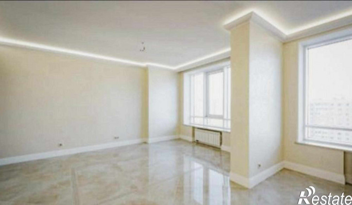 3-комн квартира в новом доме улица Ларина, 24А