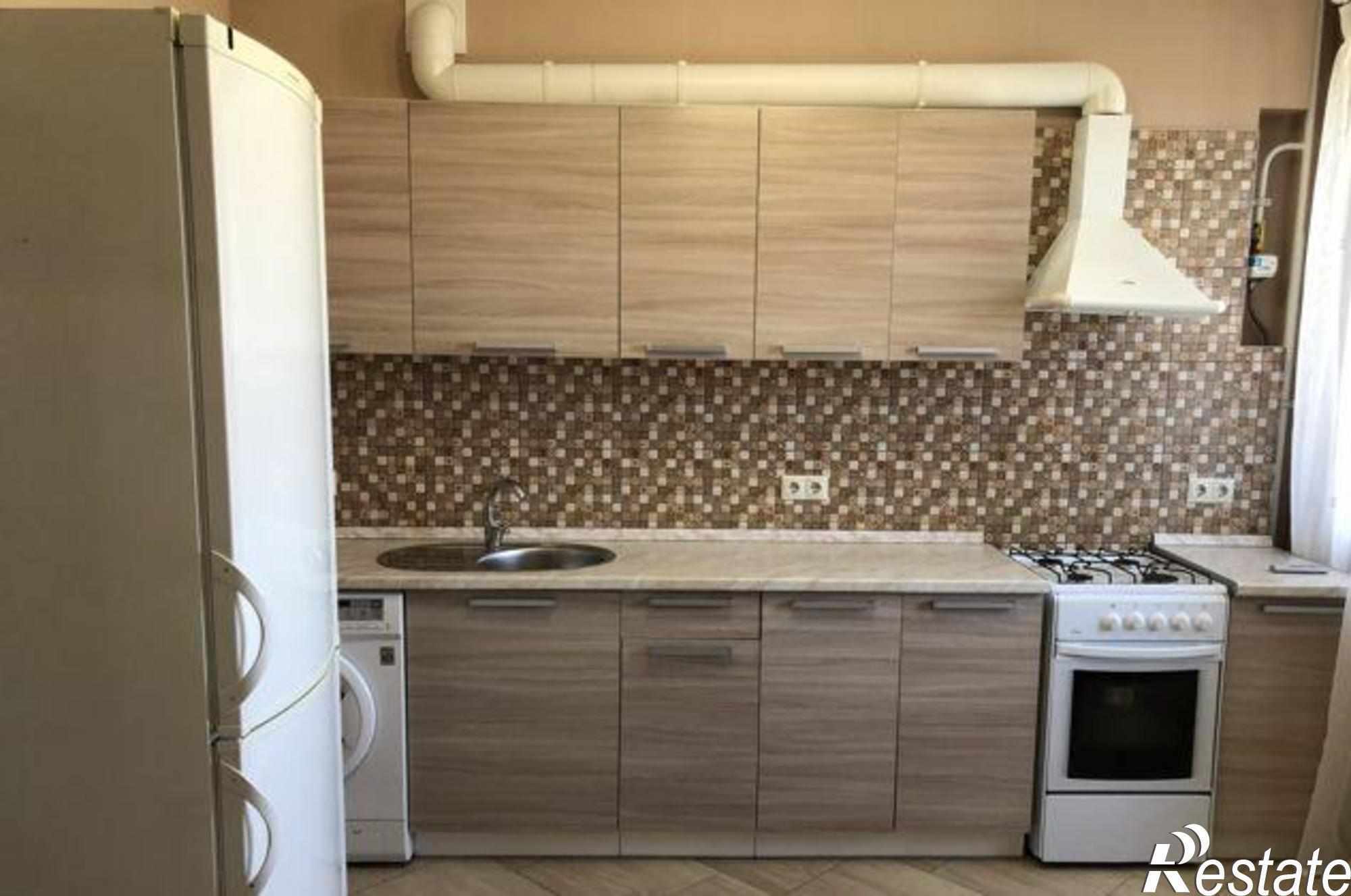 Купить квартиру за 3 010 000 рублей на Первоцветная улица, 14