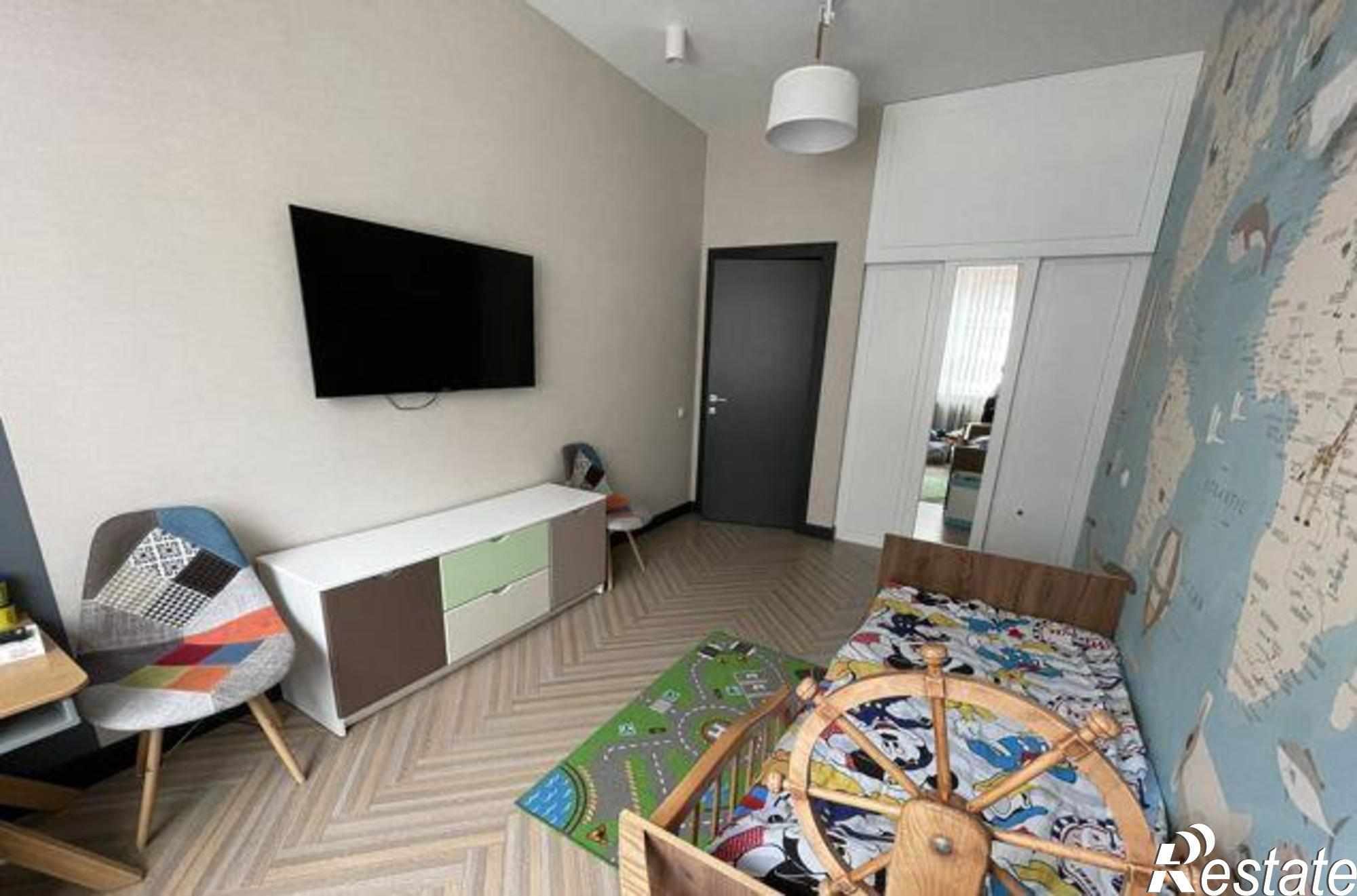 Купить квартиру за 14 100 000 рублей на улица Максима Горького, 240
