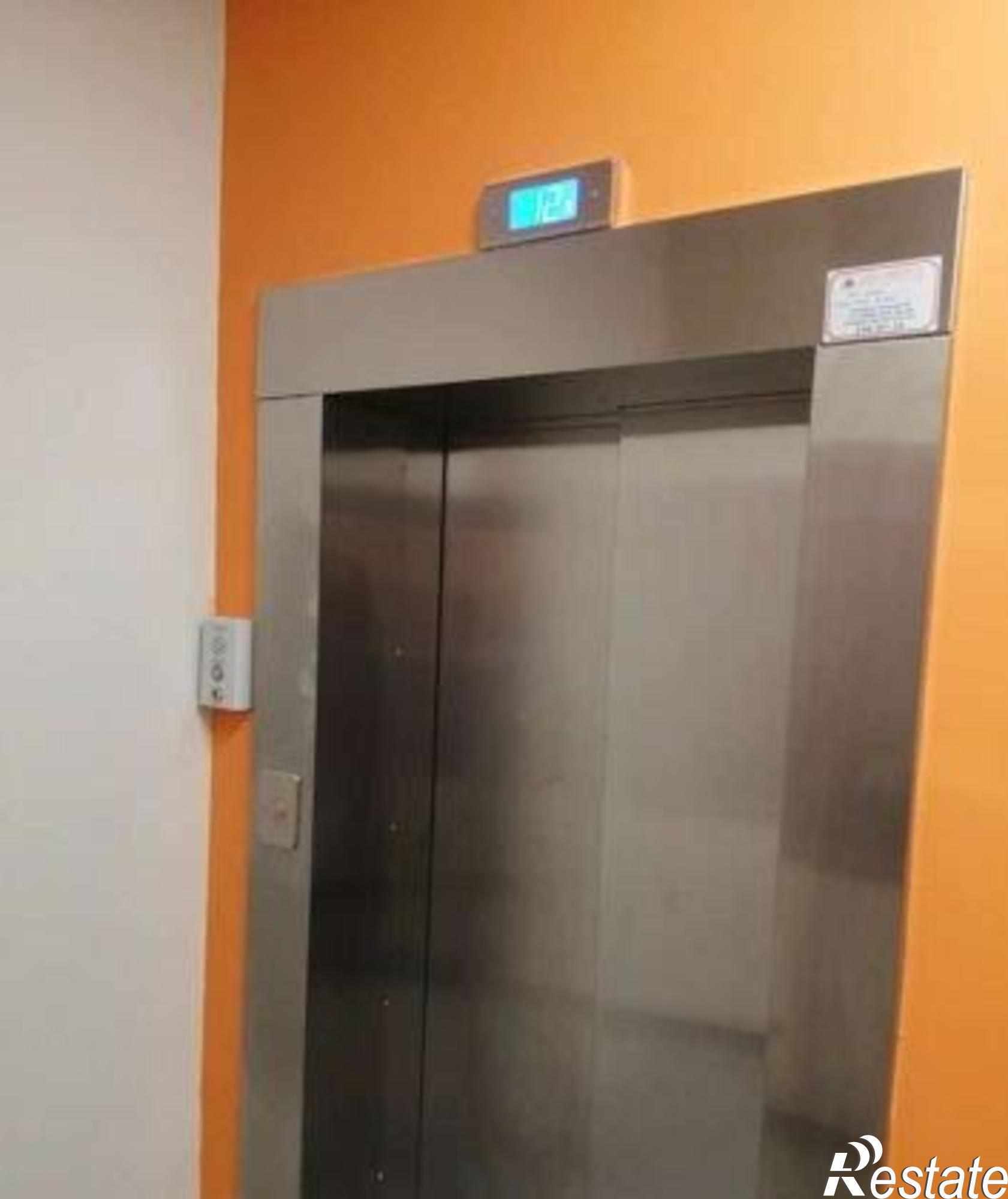 Купить квартиру за 3 270 000 рублей на улица Оганова, 20к3