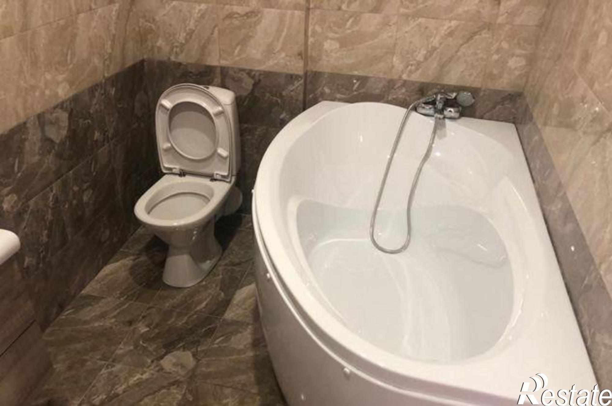 Купить квартиру за 3 750 000 рублей на Тибетская улица, 1Б