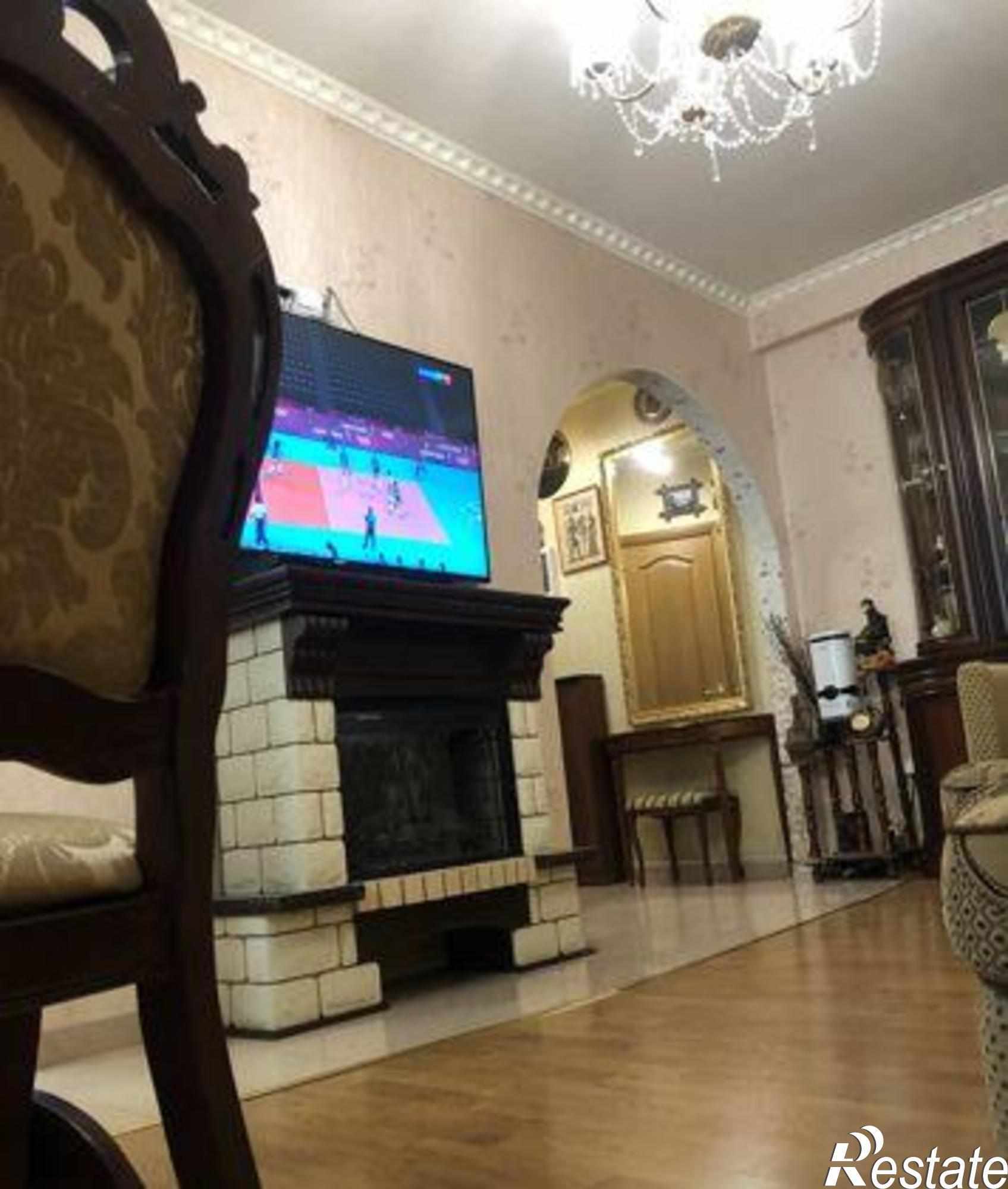 Купить квартиру за 6 300 000 рублей на Адыгейская улица, 74