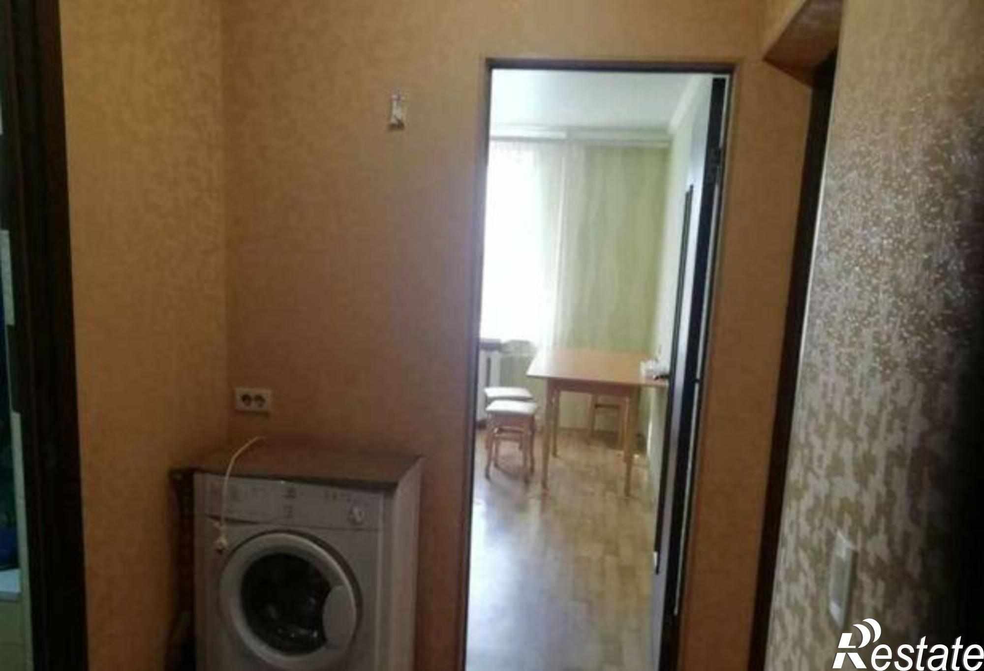 Купить квартиру за 1 880 000 рублей на Конституционная улица, 63