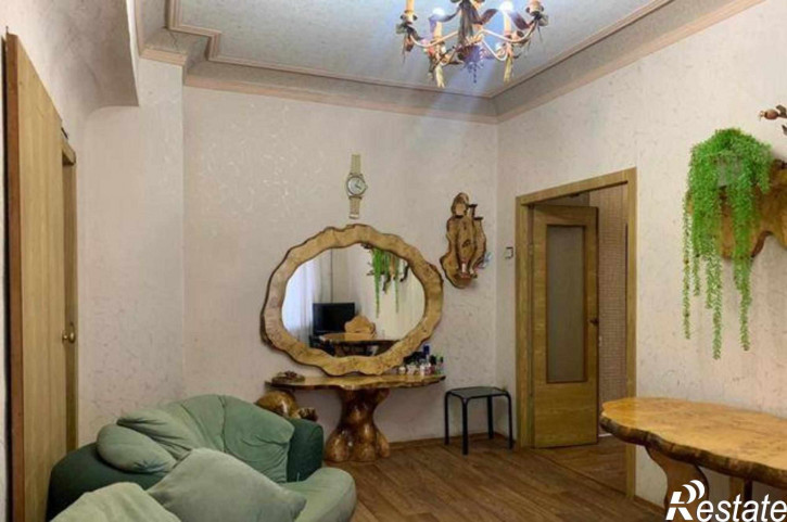 3-комн квартира улица Текучёва, 135