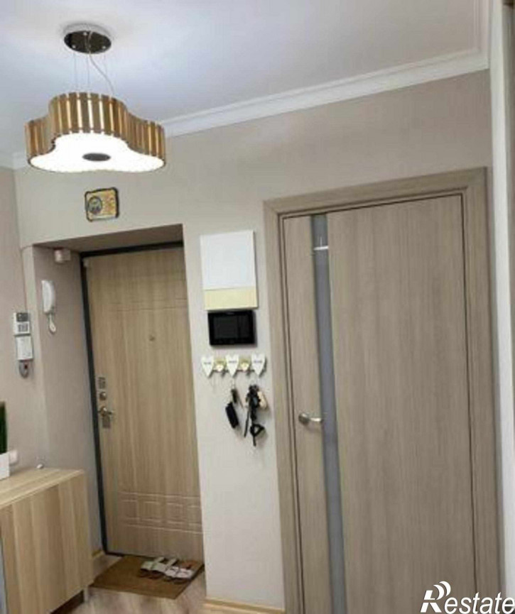 3-комн квартира Конотопский переулок, 1/3