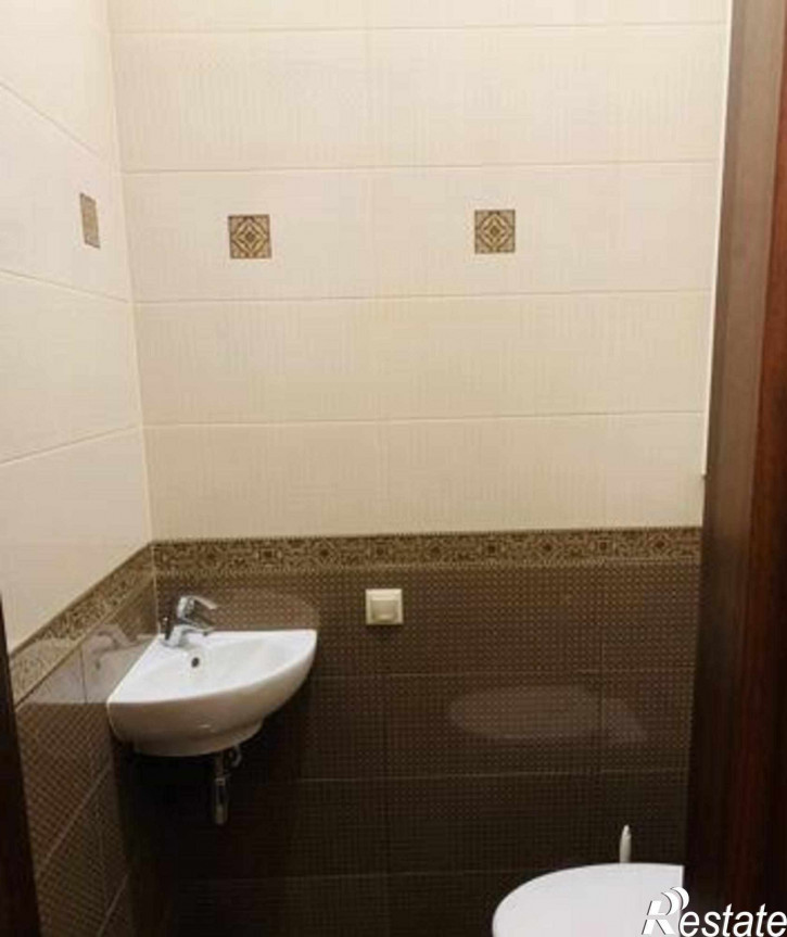 2-комн квартира улица Варфоломеева, 34