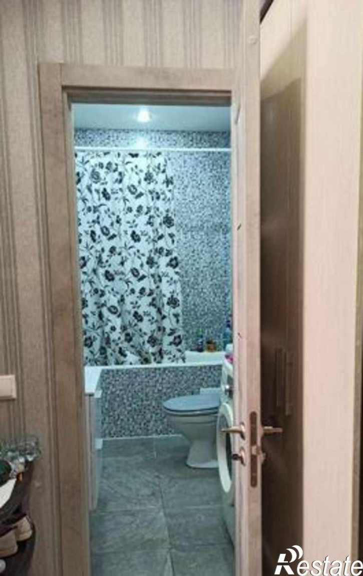 4-комн квартира улица Собино, 74