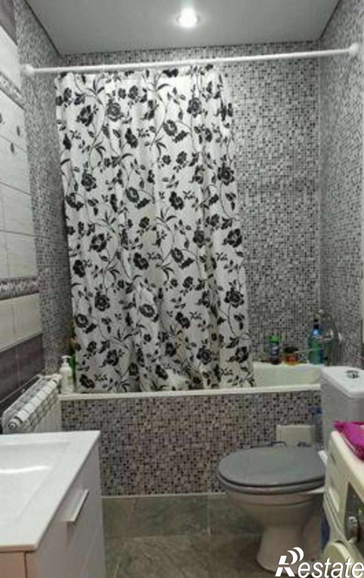 4-комн квартира улица Собино, 74