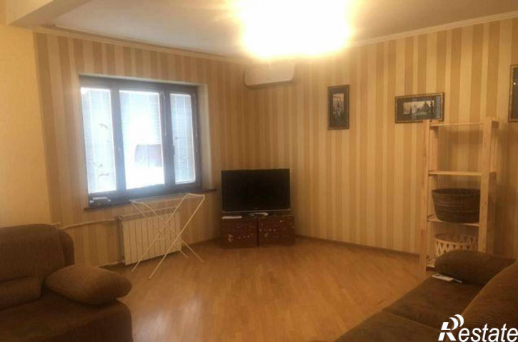 2-комн квартира улица Кривоноса, 10