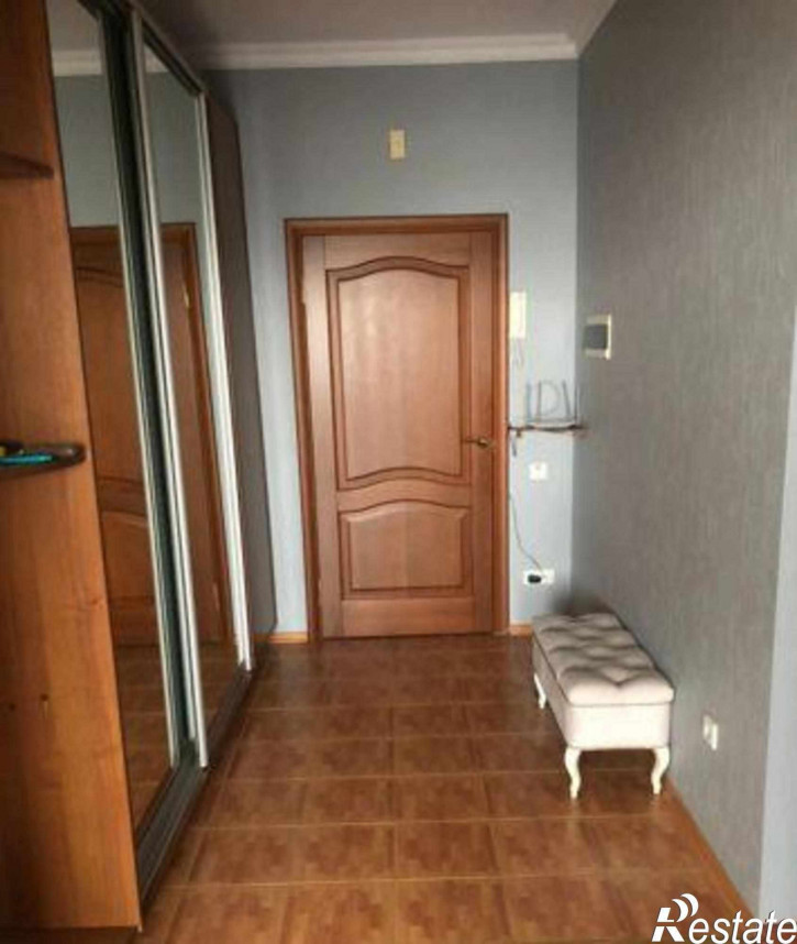 3-комн квартира бульвар Комарова, 28Б