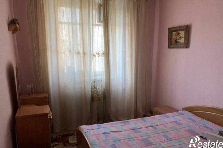 2-комн квартира улица 15-я Линия, 87